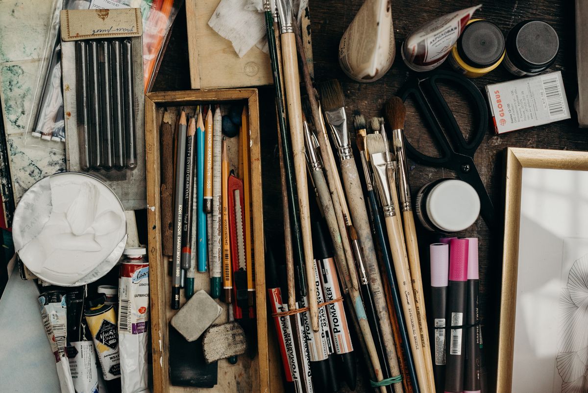 The Best Side Hustles for Freelancers and Creatives